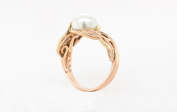 Natural Akoya Pearl Vine Ring with Diamond