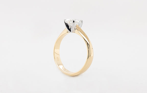 Oval 1.01ct Solitaire Engagement Ring