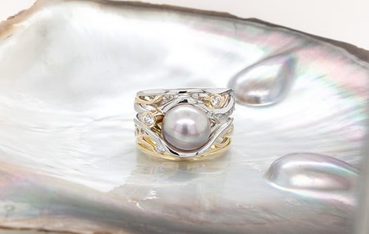 Diamond & Light Mauve Pearl Ring 