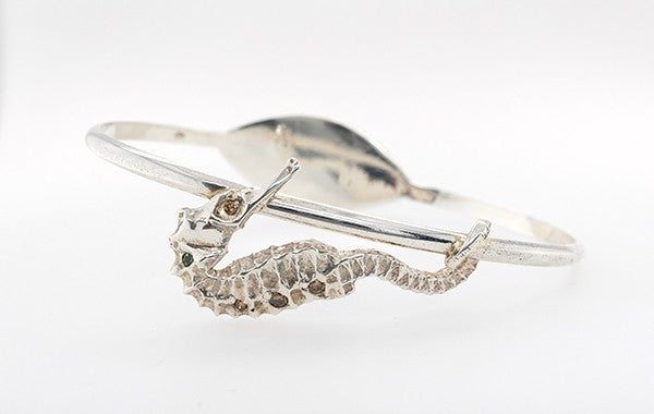 Seahorse Green Sapphire & Champagne Diamond Bangle