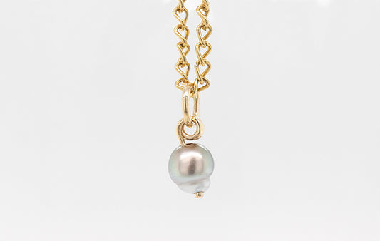 Pearl Keshi Small Pendant 9Y