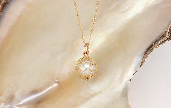 French Knitted Broome Pearl Pendant 9YR