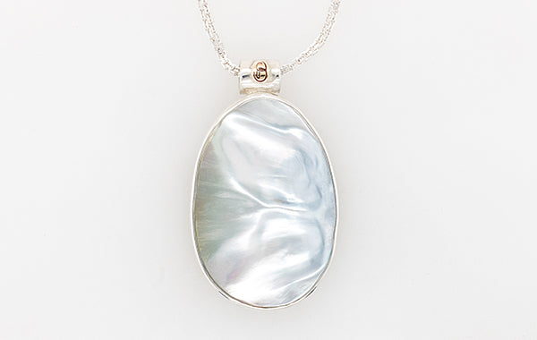 Mabe Double Large Oval Pendant Embossed Bale