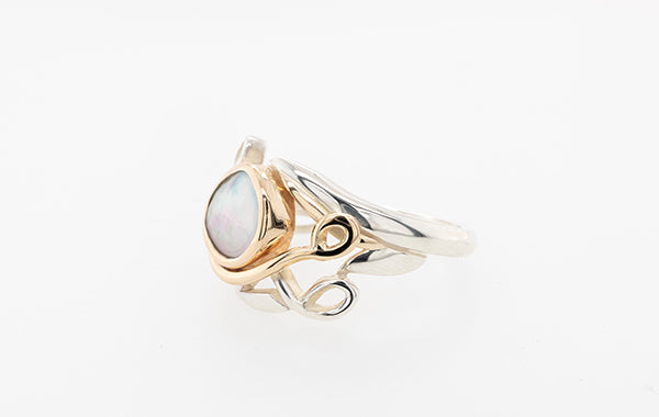 Mabe Vine Ring