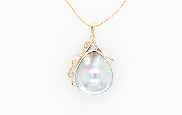 Mabe Diamond Vine Pendant