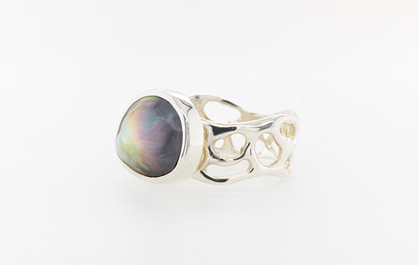 Mabe Coral Ring