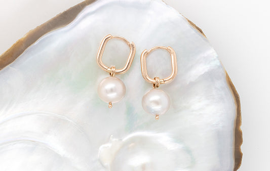 Pearl Huggies Earrings 8.85mm Akoya