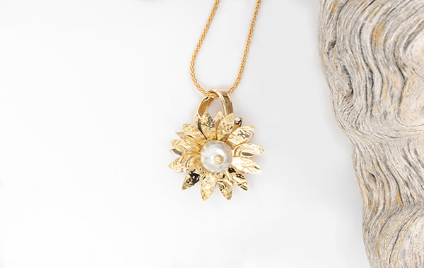 Everlasting Flower Natural Akoya Pendant