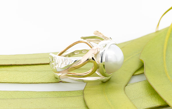 Broome Pearl Embossed Leaf Ring