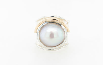 Pearl Wide Molten Ring