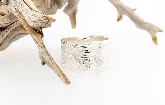 Embossed Molten Ring