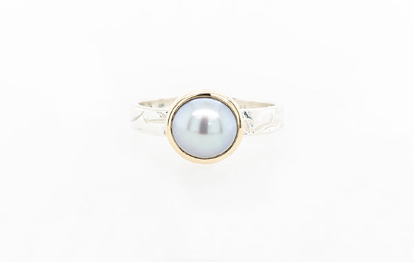 Pearl Embossed Bezel Ring