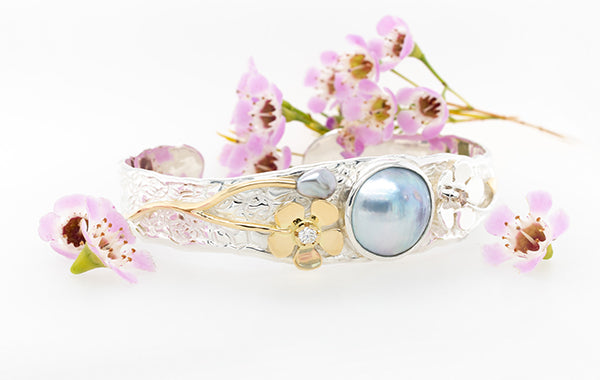 Geraldton Wax Mabe Cuff