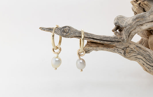 Keshi Huggie Earrings
