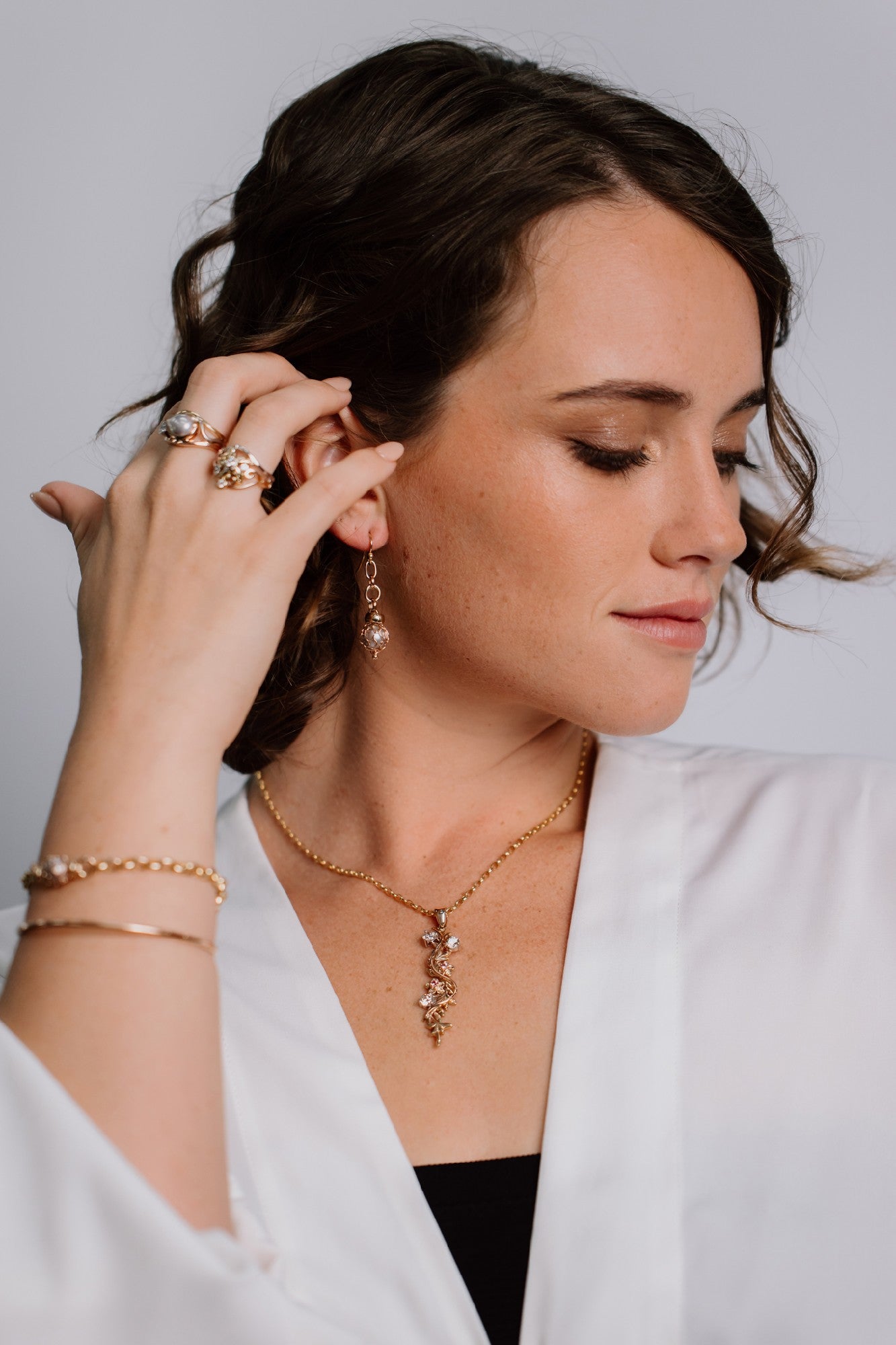 Abrolhos Pearl Knitted Chain Earrings 
