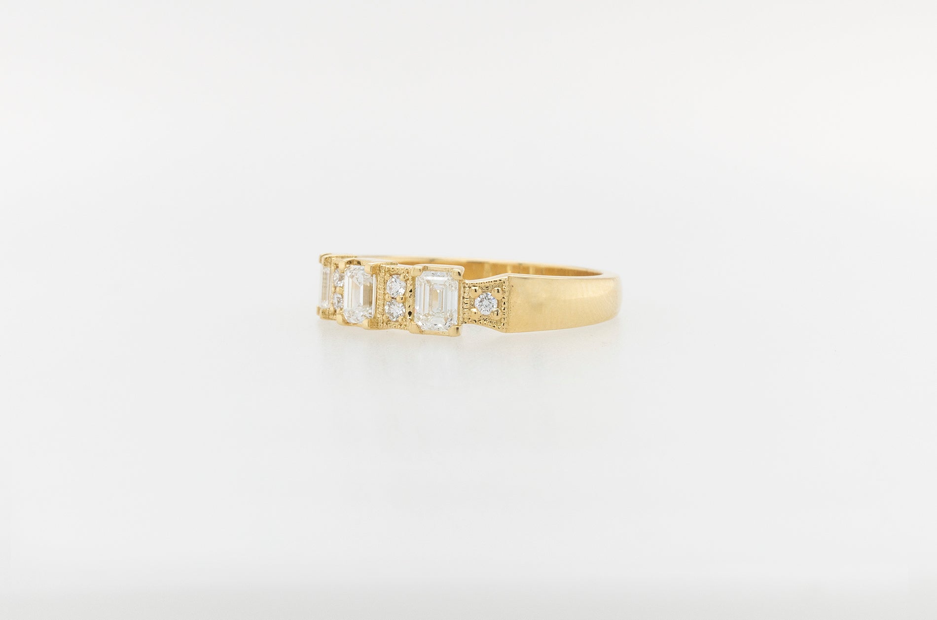Emerald Cut, Round Milgrain Eternity Ring 18ct yellow 