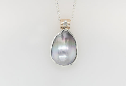 Embossed Mabe Pendant Rose & Silver