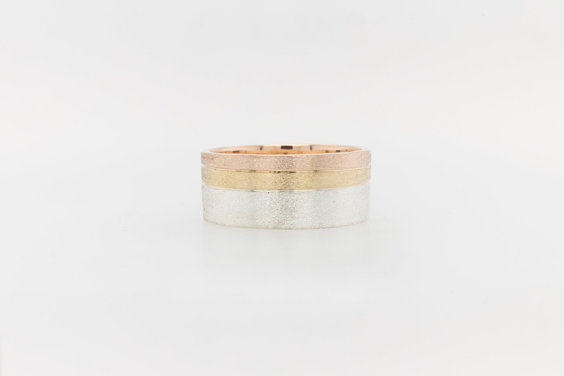 Three-Tone Mens Frosted Finish Wedder