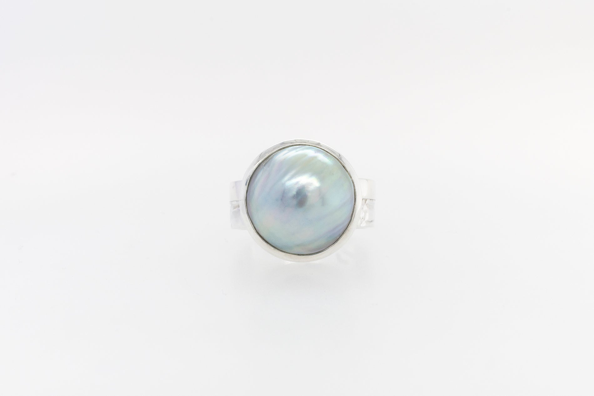 Mabe Ring Half Embossed