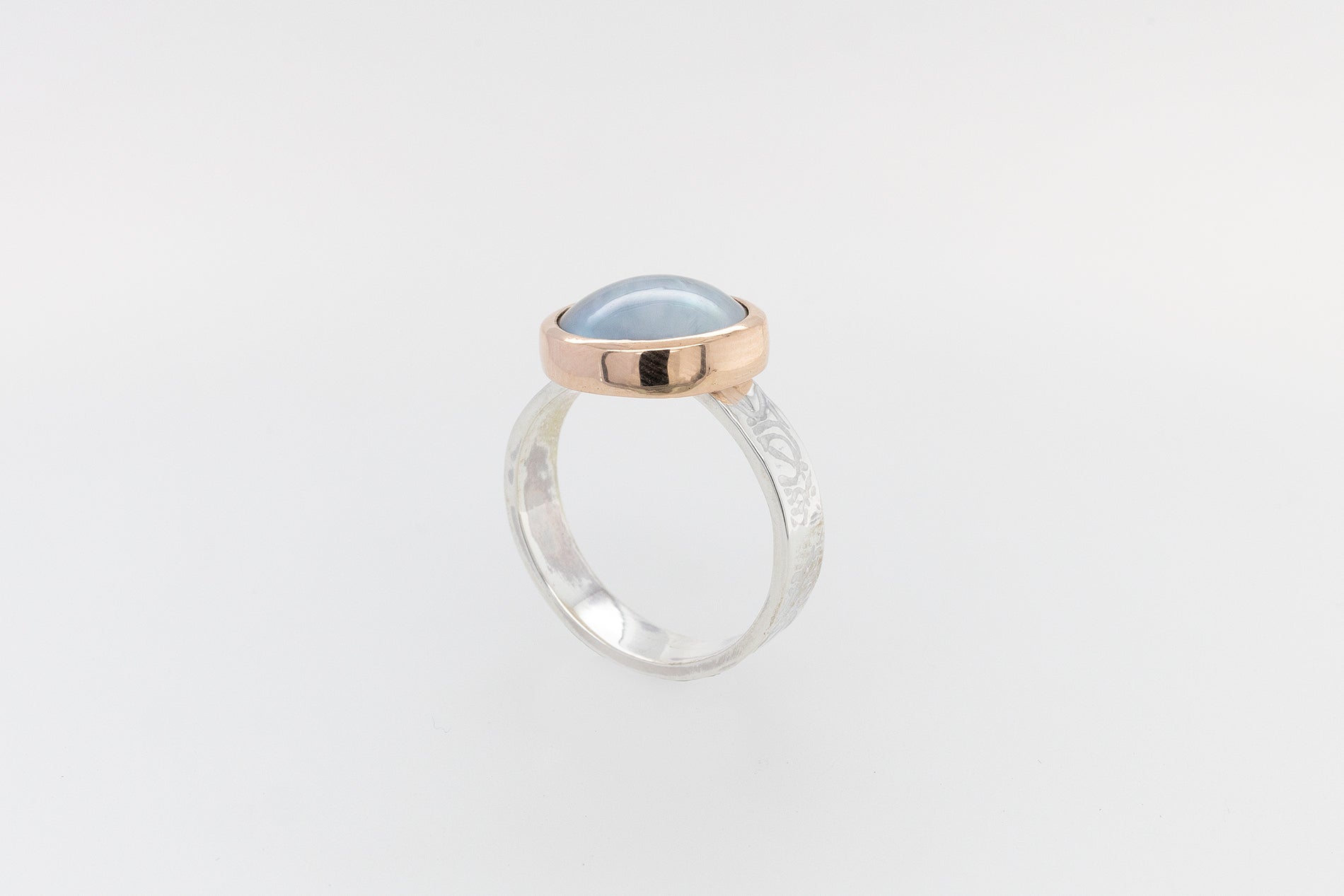 Embossed Mabe Ring Silver and Rose
