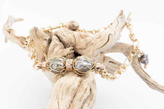 Knitted Abrolhos Pearl & Diamond Bracelet 