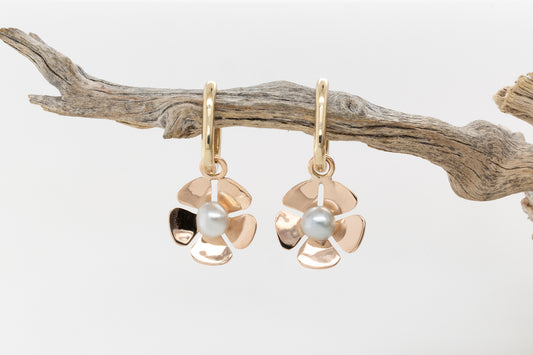 Geraldton Wax Pearl Huggies