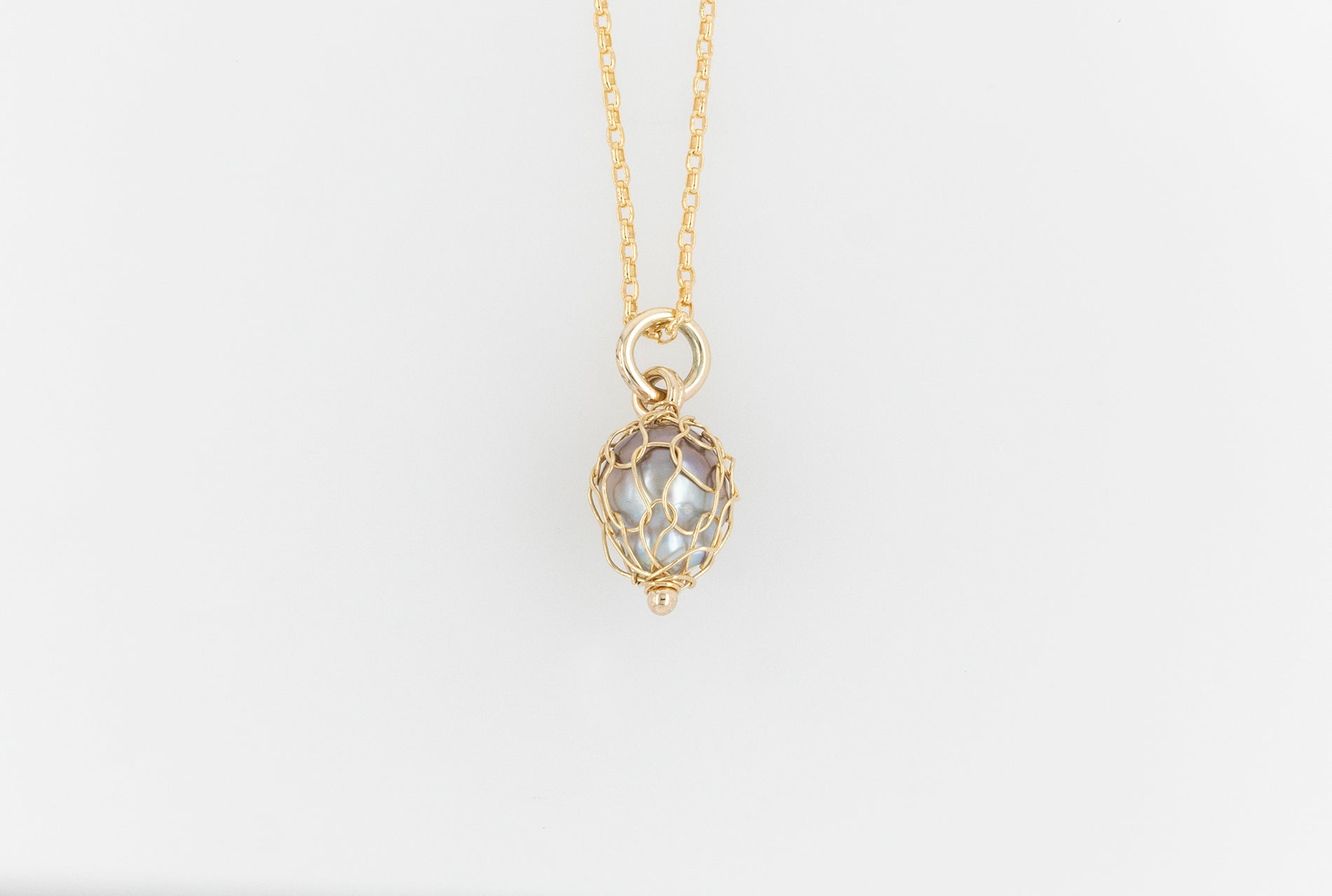 Pearl Knit Pendant