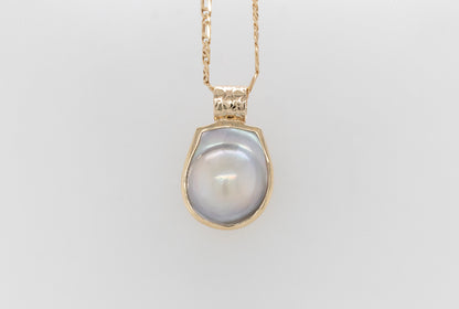 Abrolhos Islands mabe pearl pendant with embossed bale