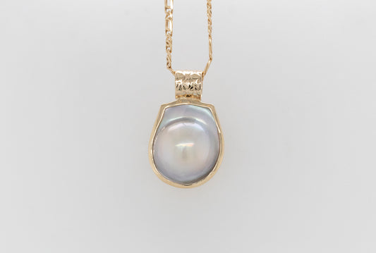 Abrolhos Islands mabe pearl pendant with embossed bale