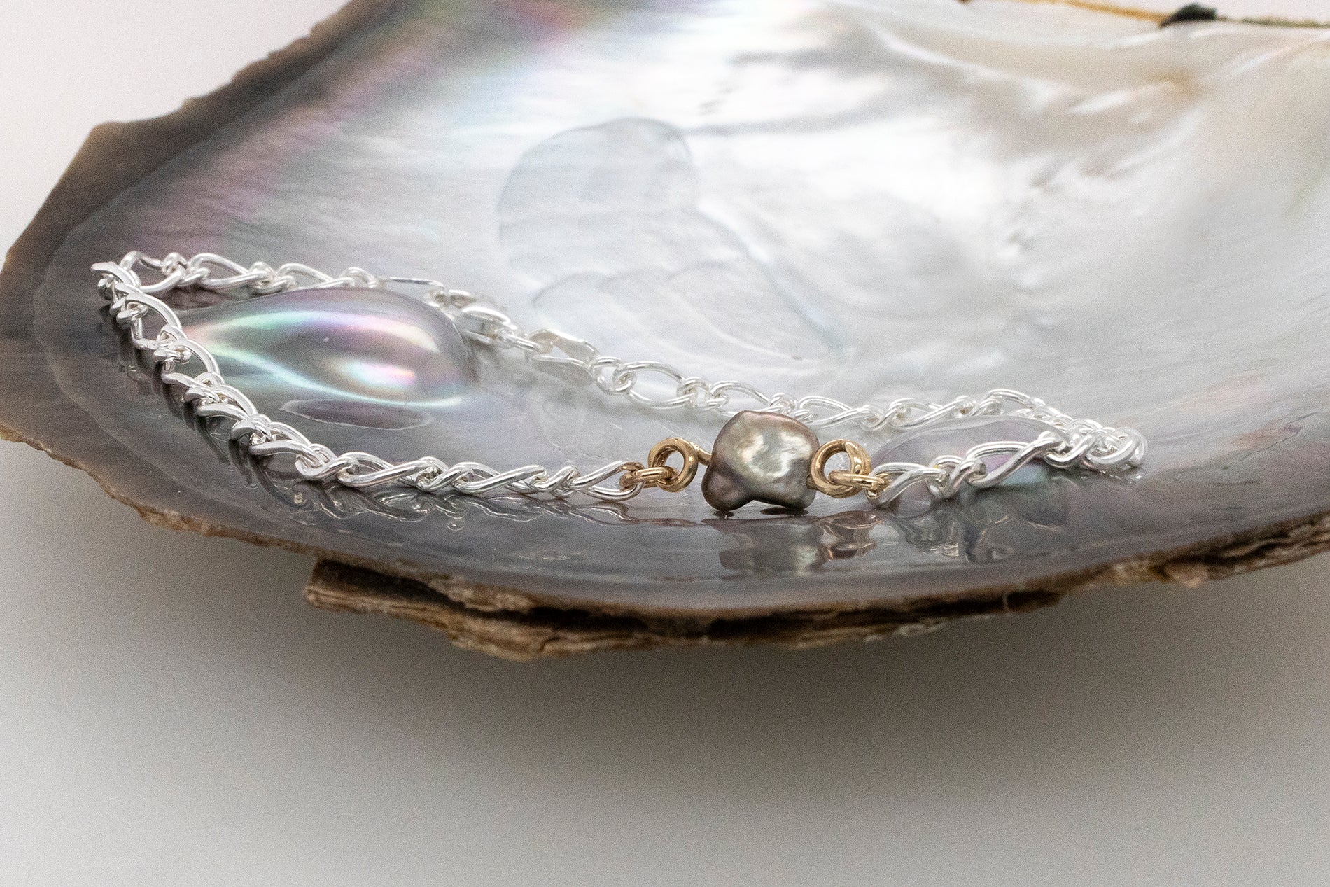 Keshi Pearl Belcher Bracelet