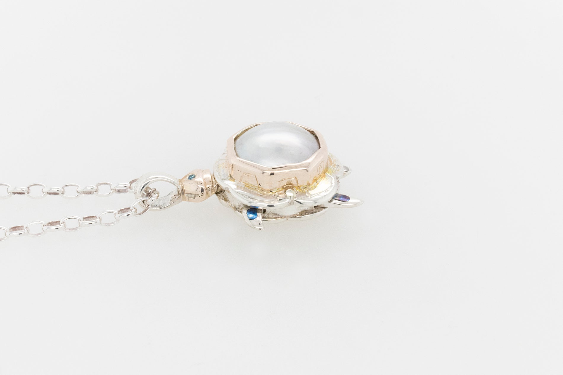 Abrolhos Islands Octagonal Mabe Pearl Turtle Pendant
