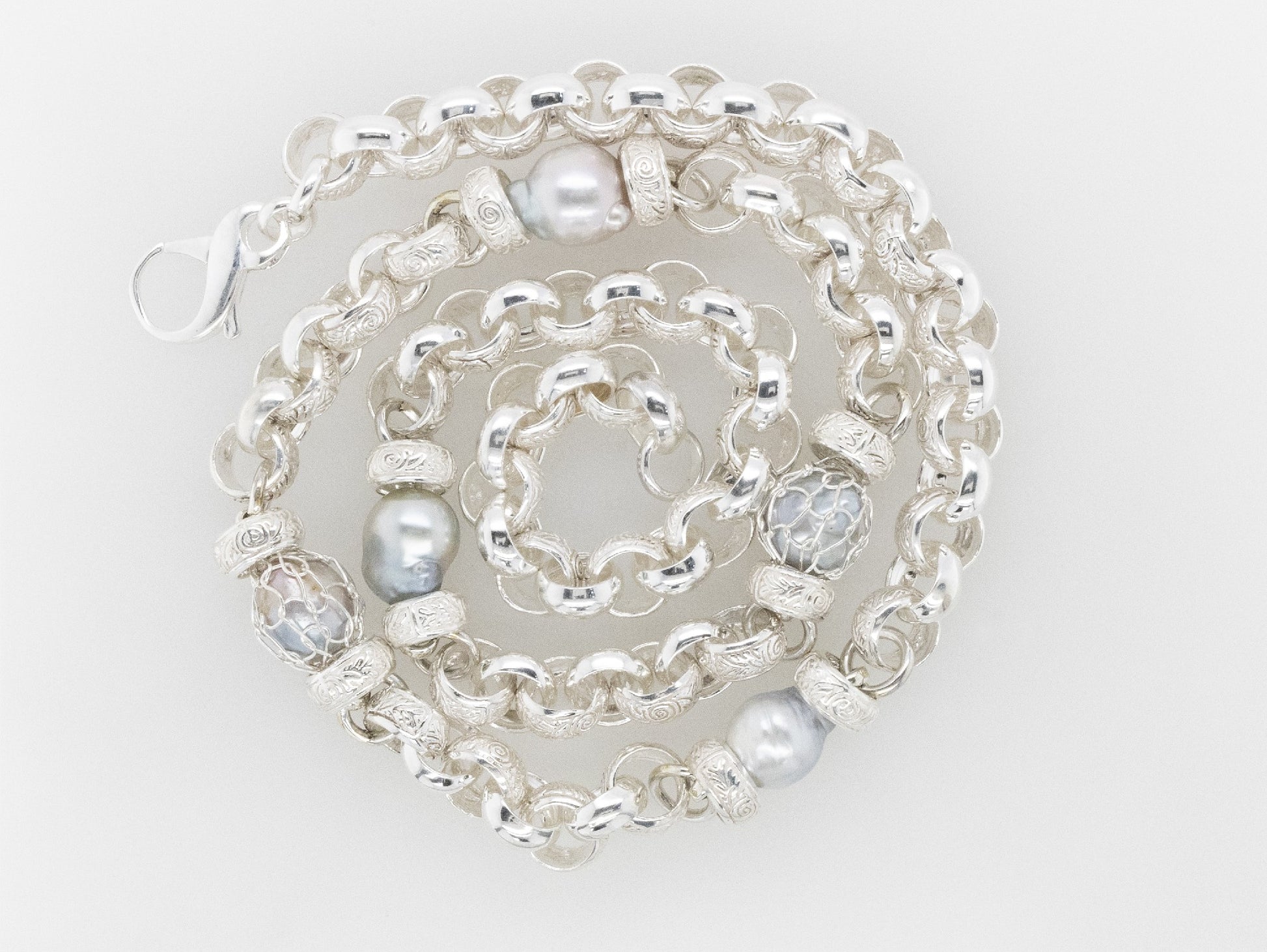 Abrolhos Pearl Knitted Filigree Belcher Necklace