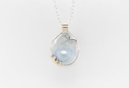 Abrolhos Islands Mabe Pearl Pendant