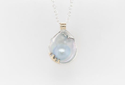 Abrolhos Islands Mabe Pearl Pendant