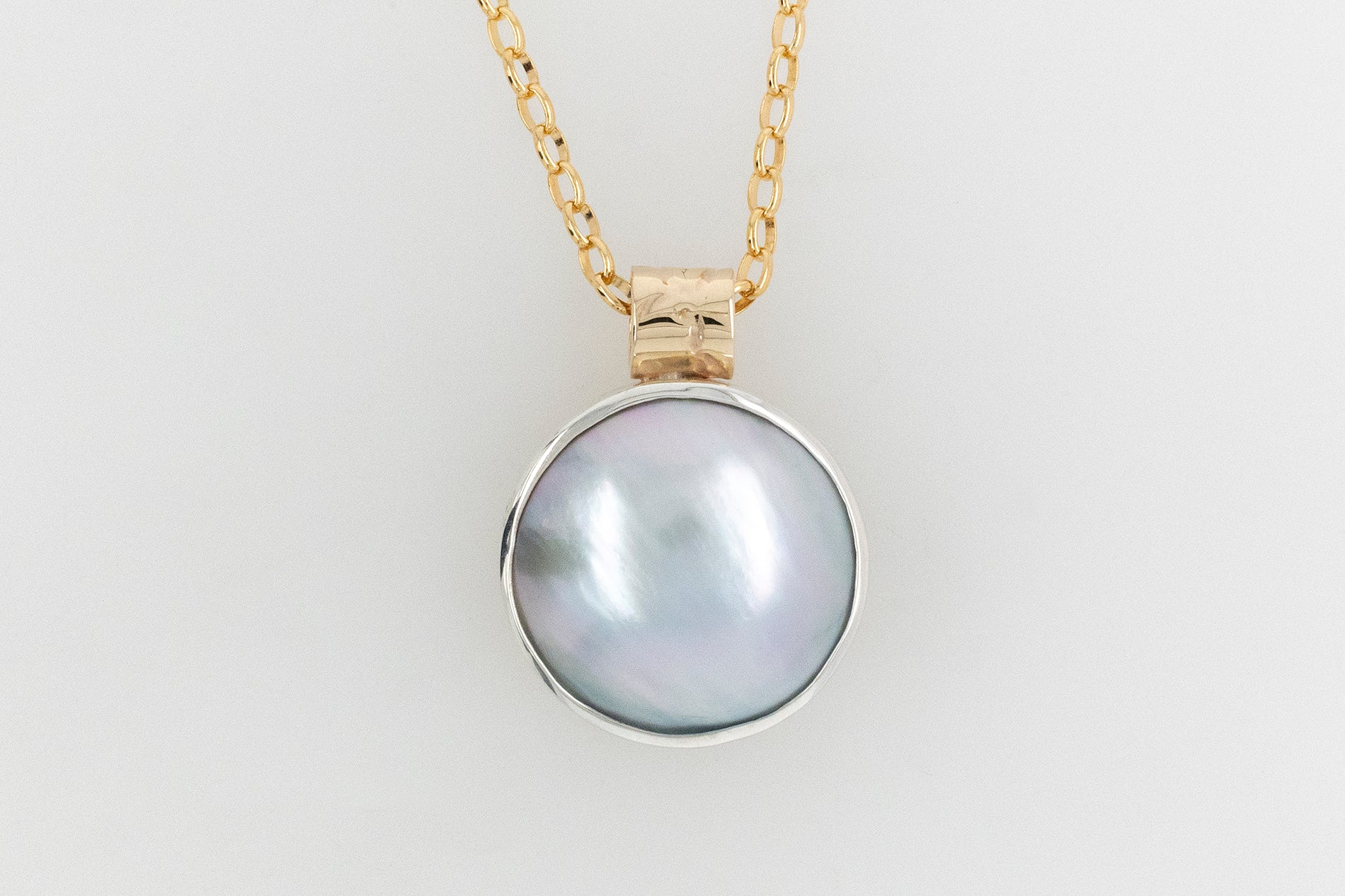 Abrolhos Island Mabe Pearl Pendant