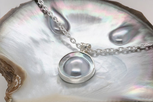 Abrolhos Island Mabe Pearl Pendant