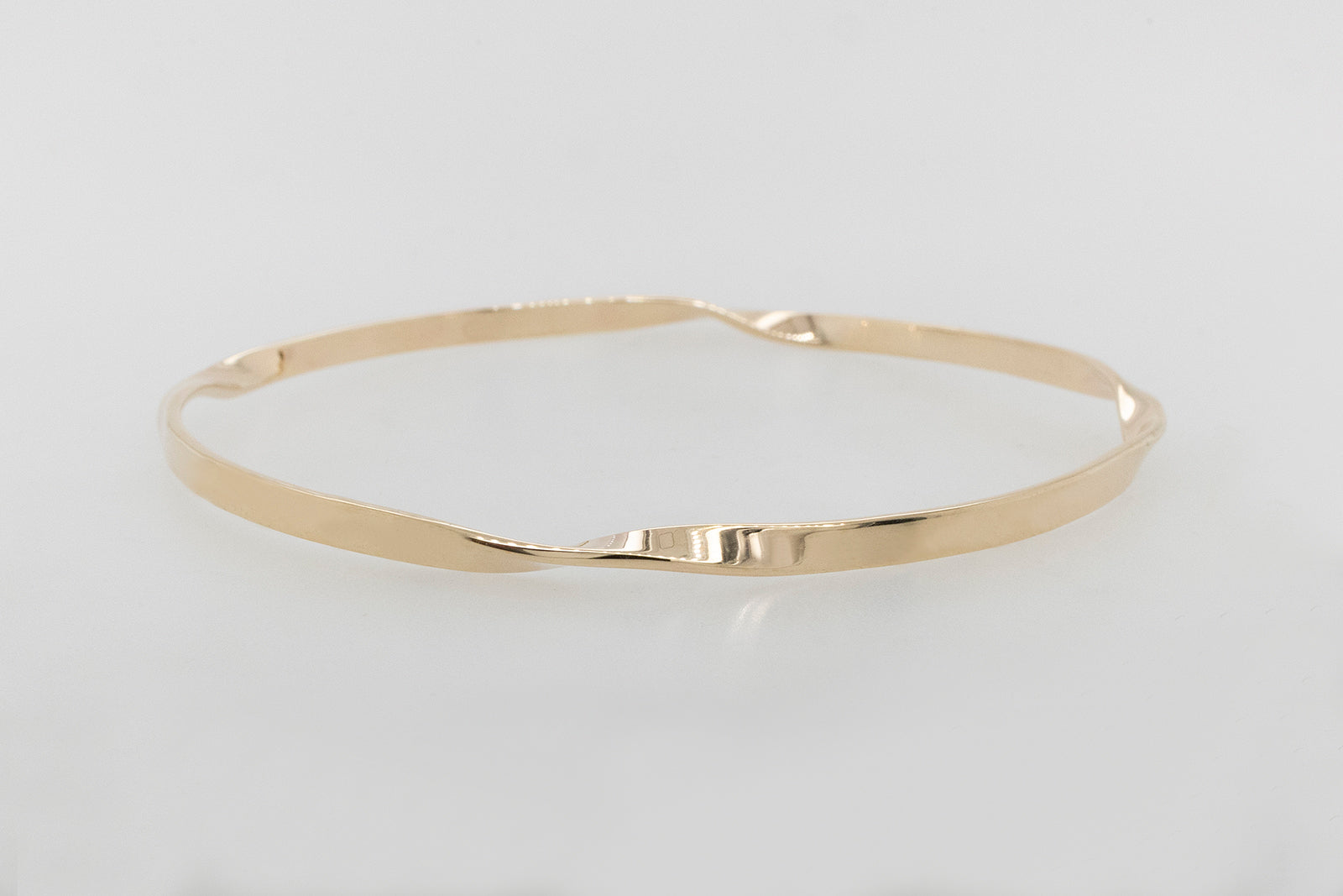 Organic Twist Bangle Solid Yellow Gold