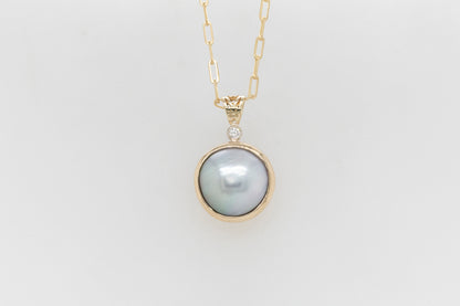 Abrolhos Islands diamond and Black Lipped Mabe Pearl Pendant