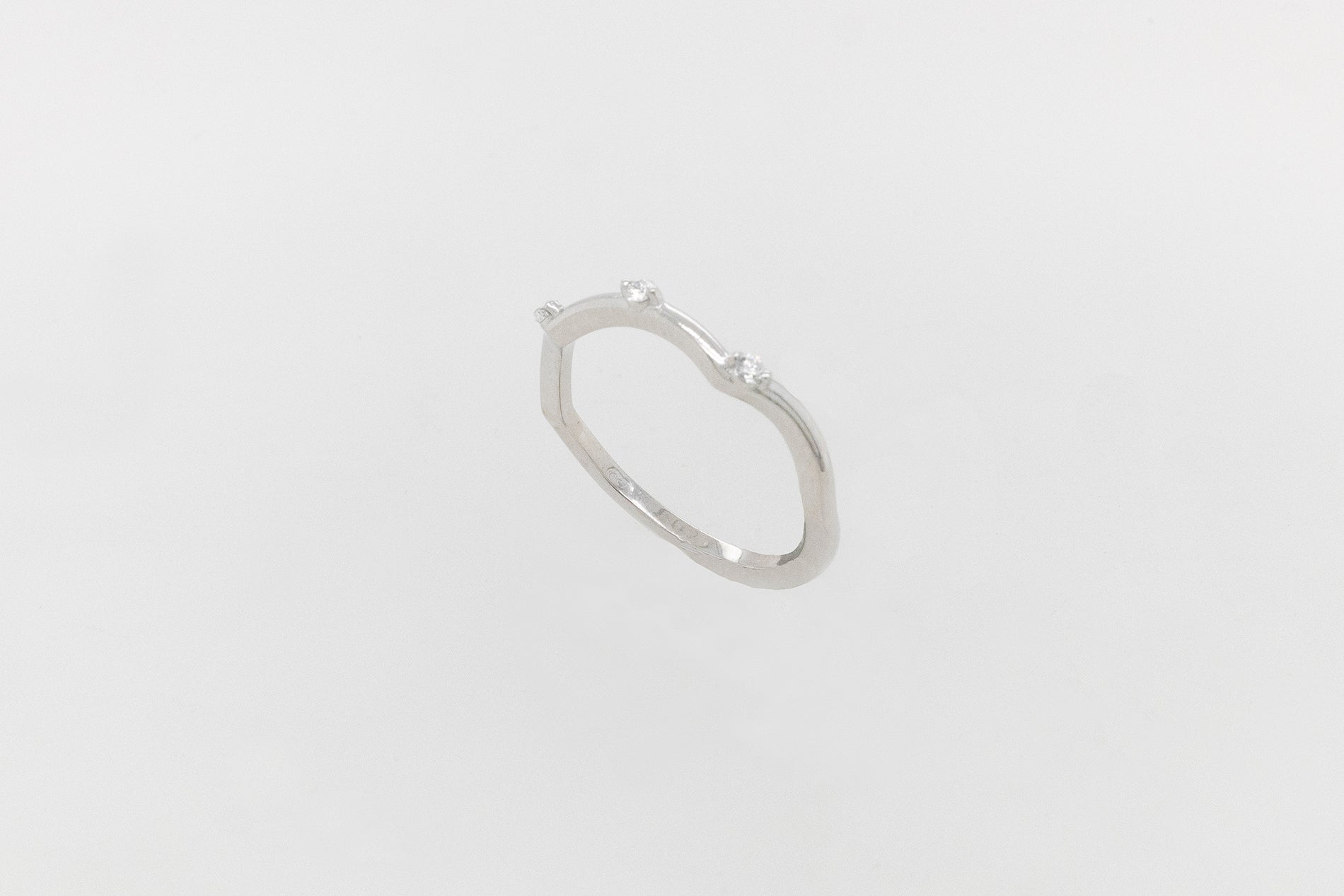 Wedding Ring White Gold 3 Diamonds