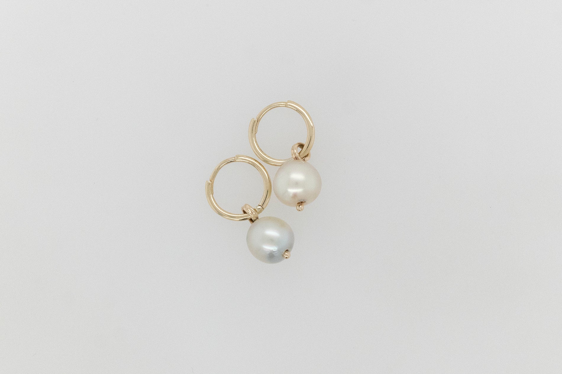 Abrolhos Pearl Huggie Earrings 2