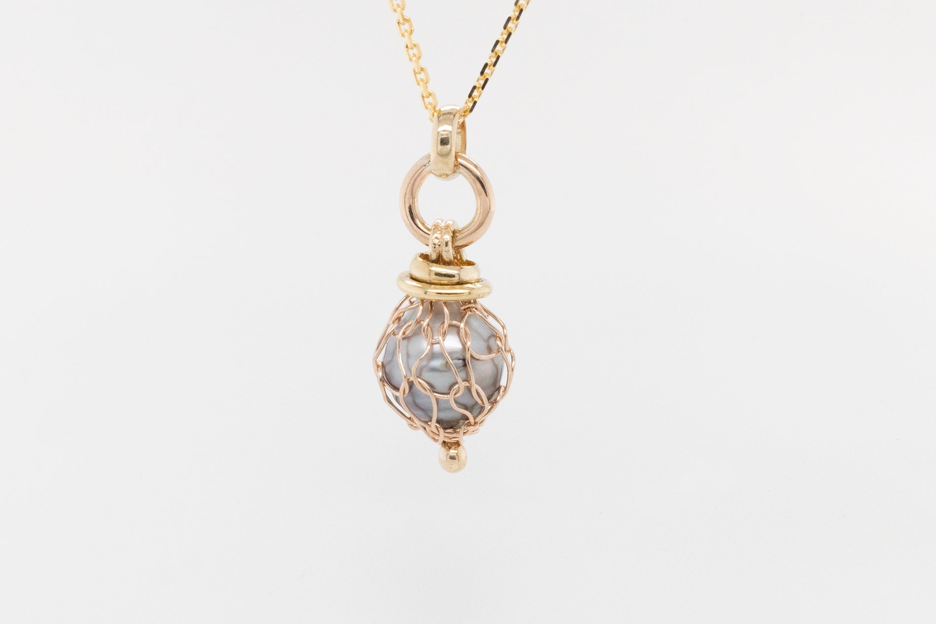French Knitted Abrolhos Pearl Pendant 