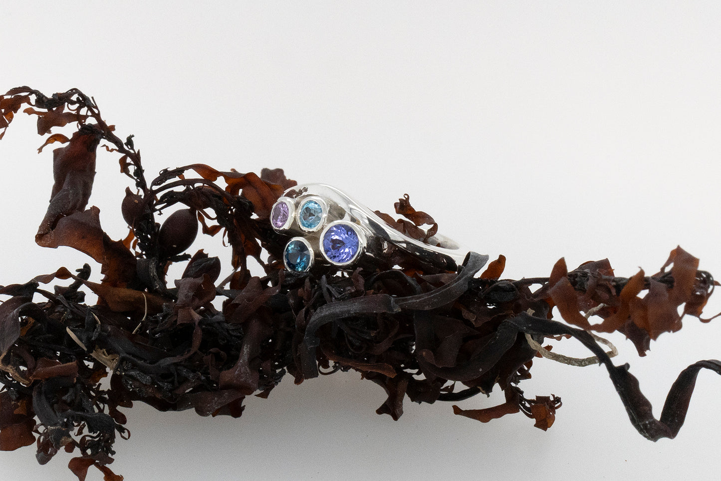 Coloured stone cluster ring 