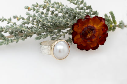 Two Tone Embossed Mabe Ring 