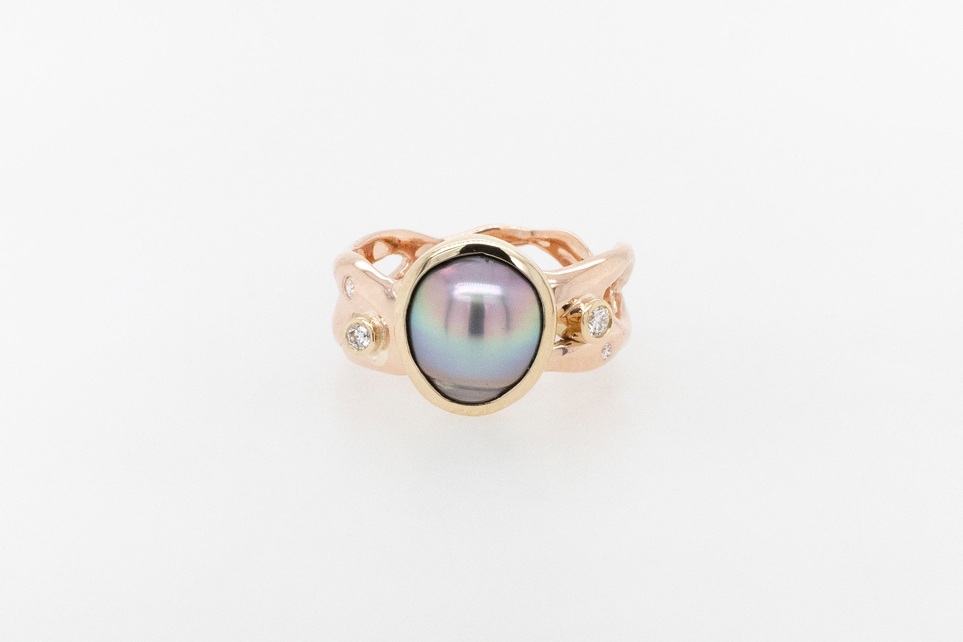 Abrolhos Half Pearl and Diamond Seaweed Ring
