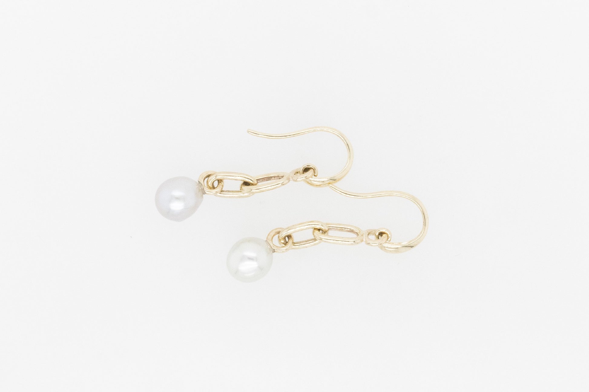 Abrolhos Islands Pearl Chain Link Earrings