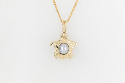 Abrolhos Pearl and Diamond Turtle Pendant