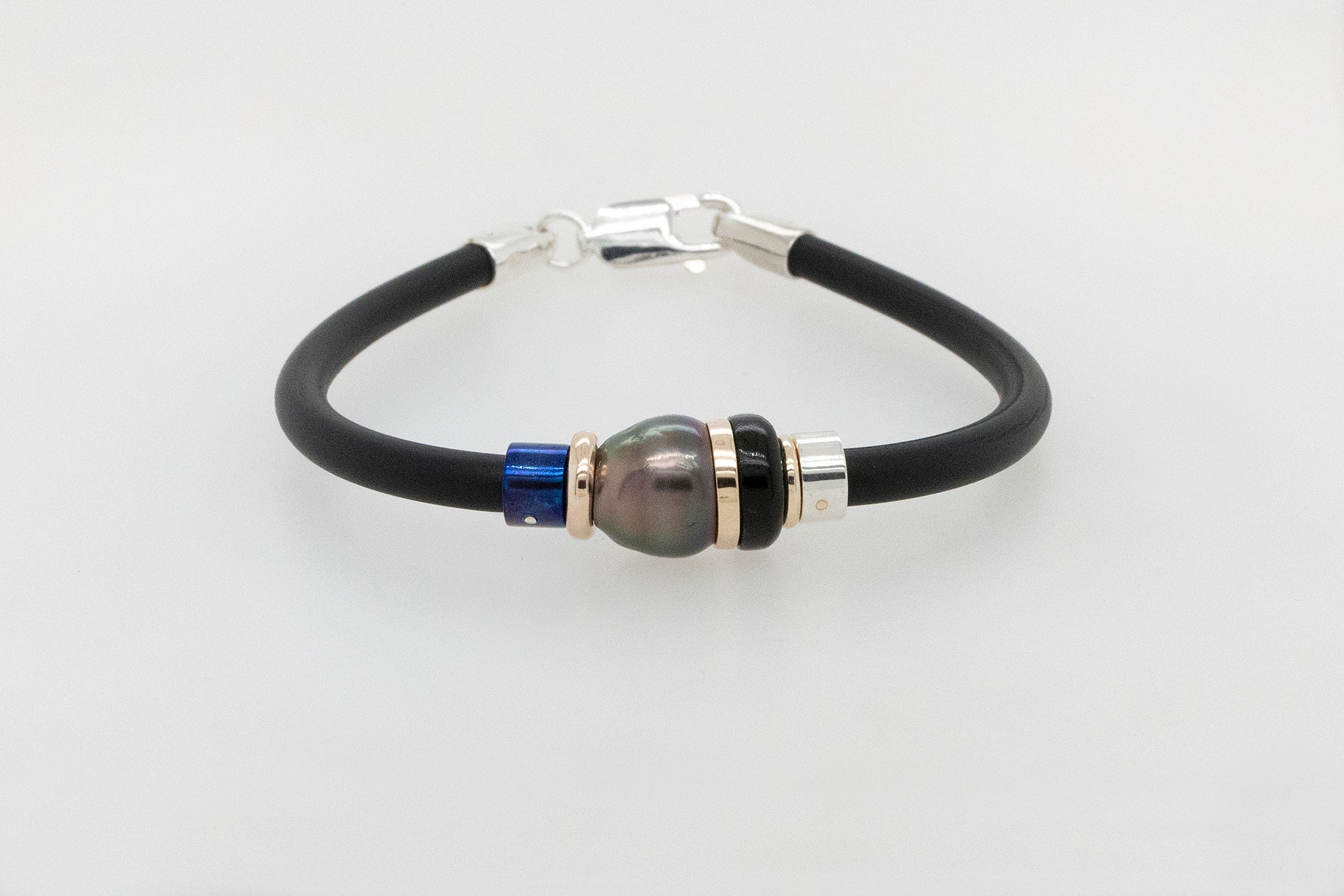 Abrolhos Black Coral and Pearl Neoprene 