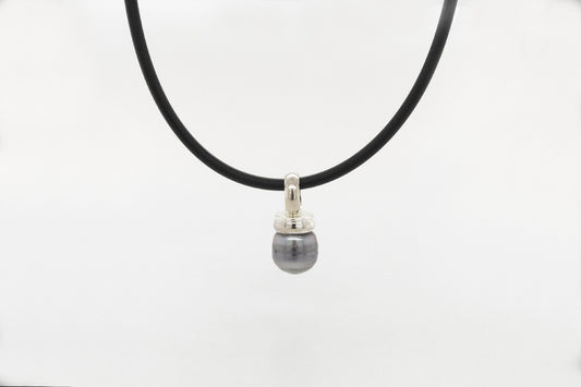 Circle Drop Pearl Pendant