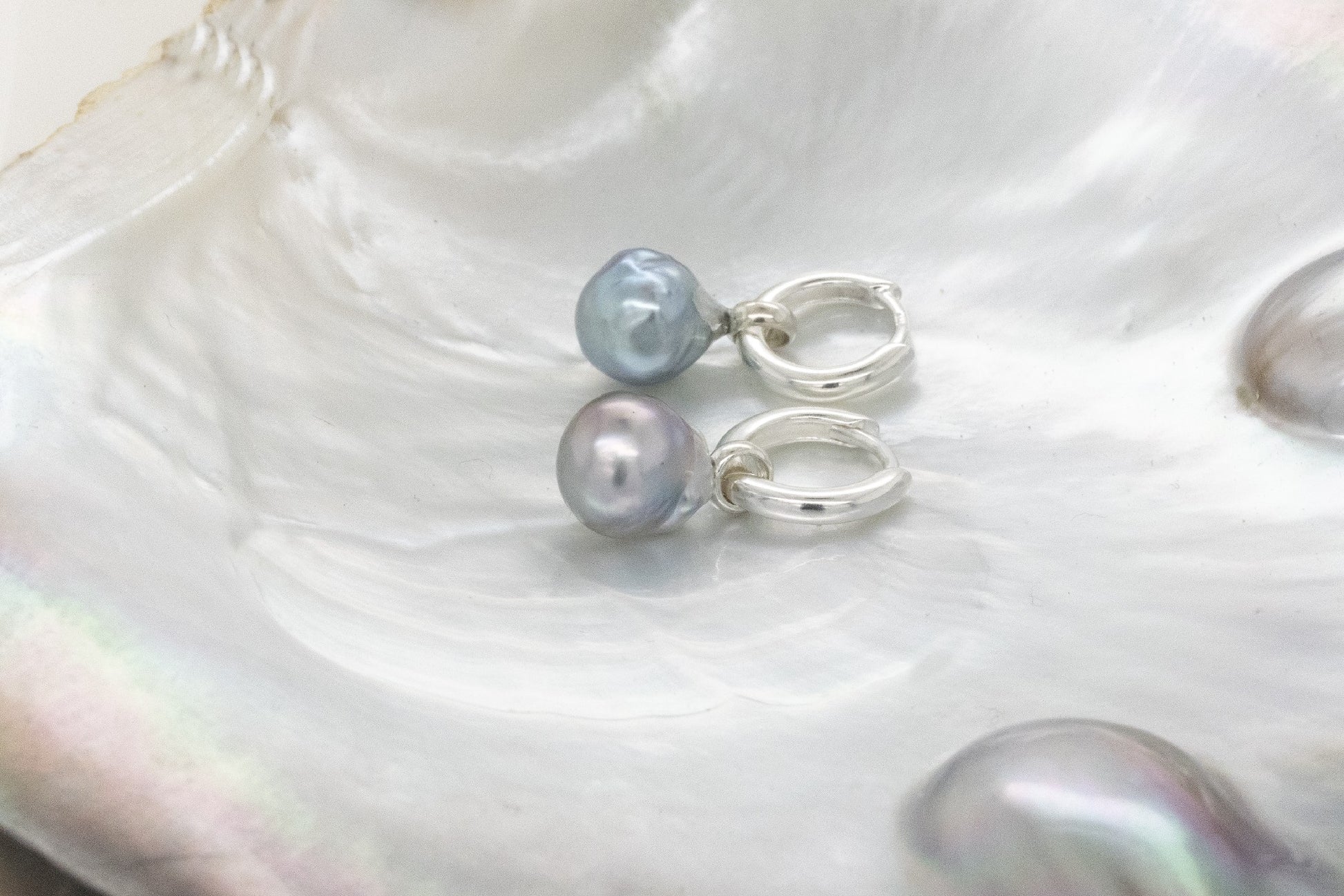 Mauve Pearl Hoop Earrings