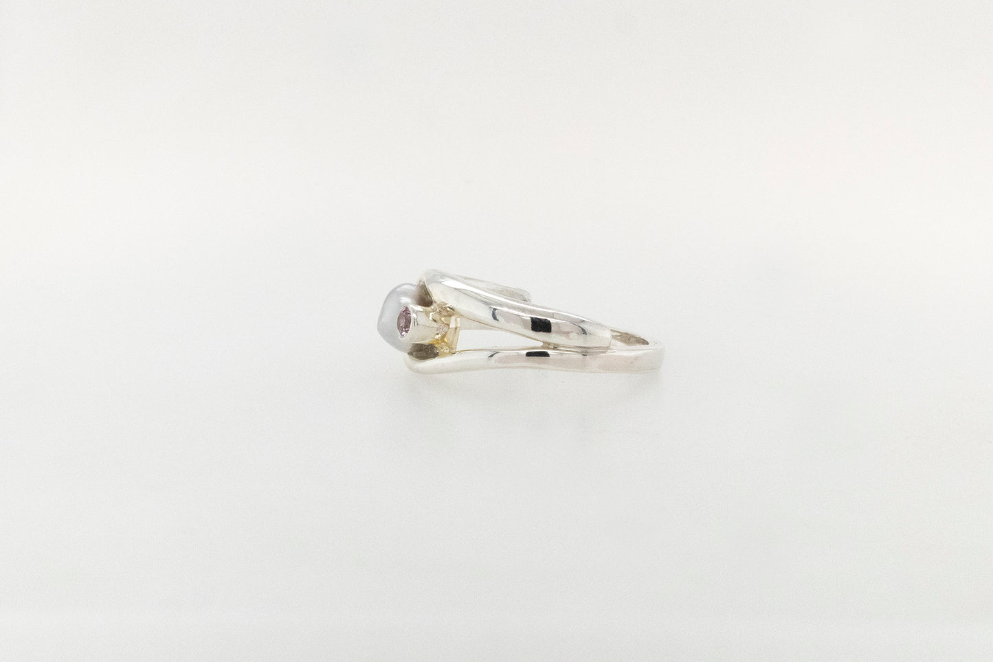 Abrolhos Keshi Pearl and Pink Sapphire Ring